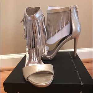 BNIB STEVEN BY STEVE MADDEN RAHRAH HEELS,SIZE 8